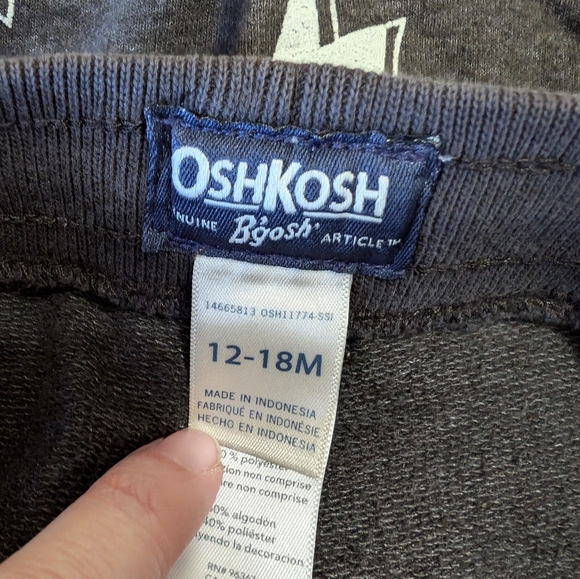 OshKosh B'gosh Lightening Bolt Joggers Size 12-18 Month - Picture 6 of 6